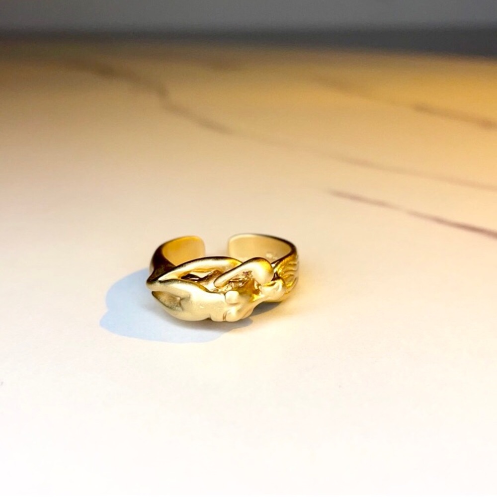 NEW Adam and Eve couple kissing gold ring